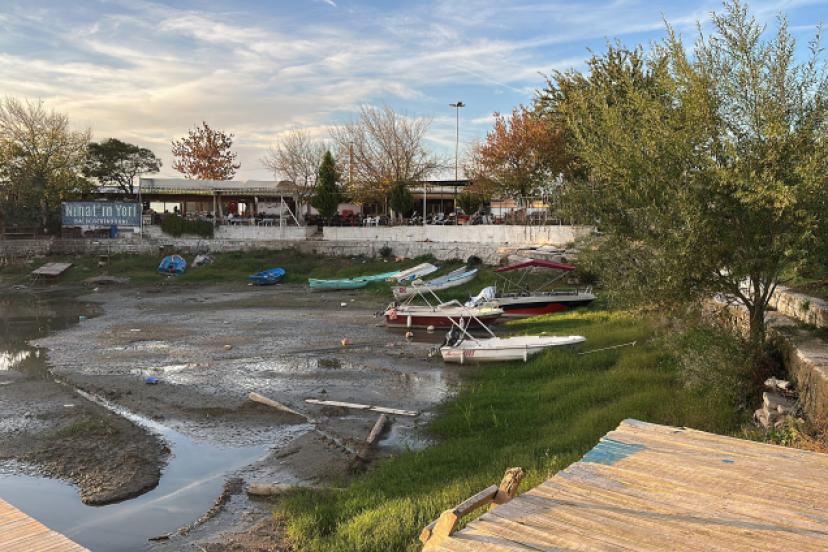 İZNİK GÖLÜ ALARM VERİYOR: SU ÇEKİLMESİ 350 METREYE ULAŞTI