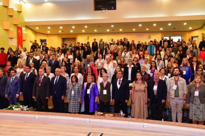 AKDENİZ ÜNİVERSİTESİ ÖĞRETİM ÜYESİNE KÜLTÜR VE SANAT ÖDÜLÜ