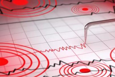 AKDENİZ'DE DEPREM: ANTALYA'DA DA HİSSEDİLDİ