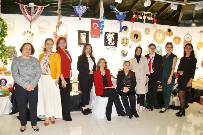AKHEM'DE YENİ SEZON EL SANATLARI SERGİSİ AÇILDI