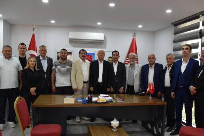 KANAAT ÖNDERLERİ CHP’YE HAYIRLI OLSUN DEDİ