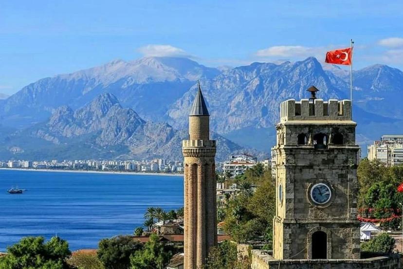 ANTALYA TÜRKİYE'NİN EN ZENGİN 4. ŞEHRİ OLDU