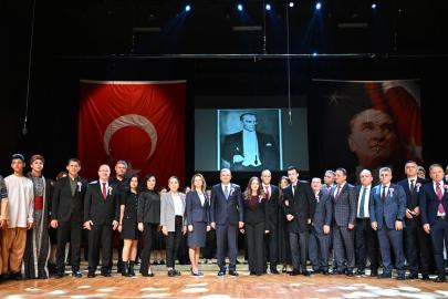 ANTALYA’DA 24 KASIM ÖĞRETMENLER GÜNÜ COŞKUYLA KUTLANDI