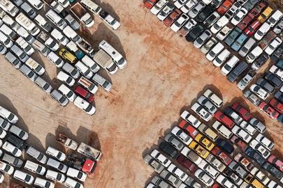 ANTALYA'DA MİLYONLUK ARAÇ MEZARLIĞI OLUŞTU