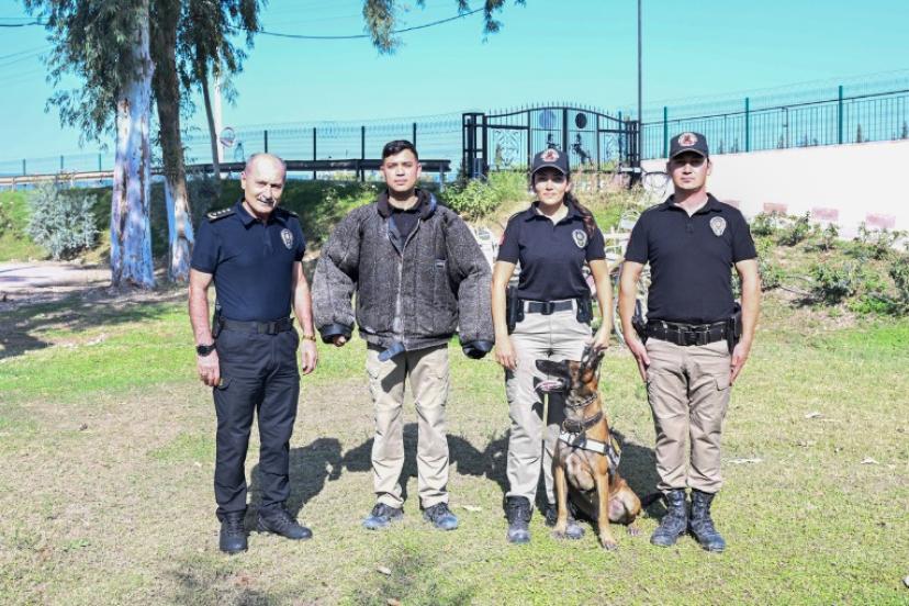 ANTALYA’DA POLİS KÖPEKLERİ GÖREV BAŞINDA