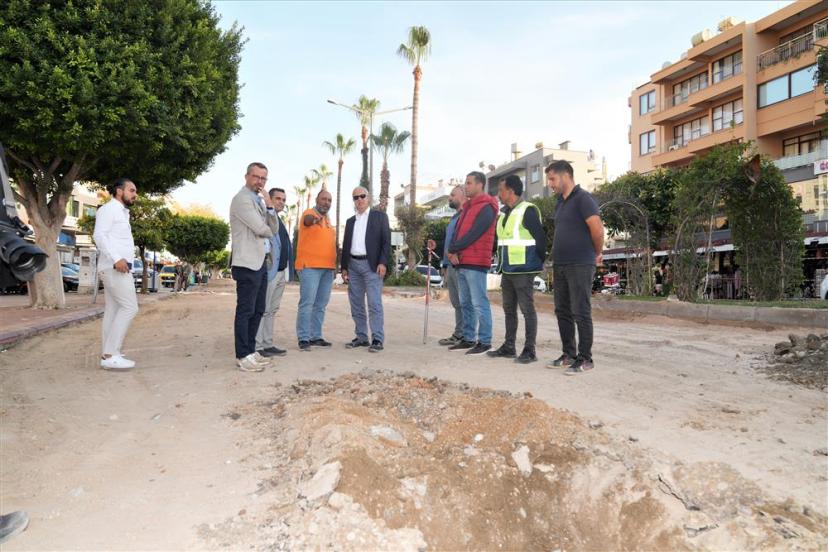 ATATÜRK CADDESİ DÖNÜŞÜMÜNDE VİTES ARTTI