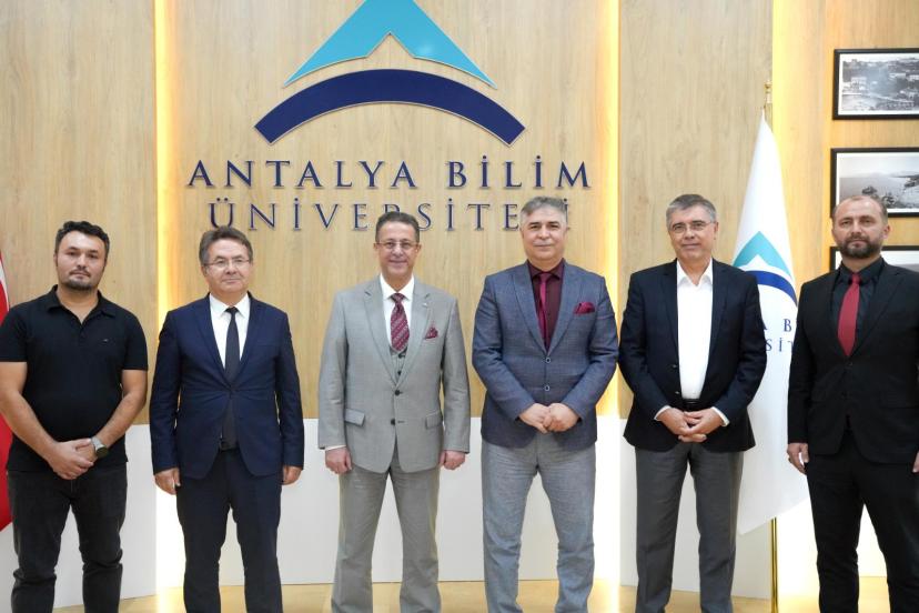 DÖŞEMEALTINDA ROBOTİK VE YAPAY ZEKÂ AKADEMİSİ AÇILDI