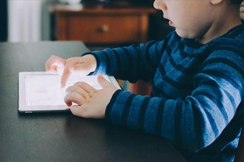 İNTERNETTE ÇOCUK GÜVENLİĞİ İÇİN GÜÇLÜ ADIM