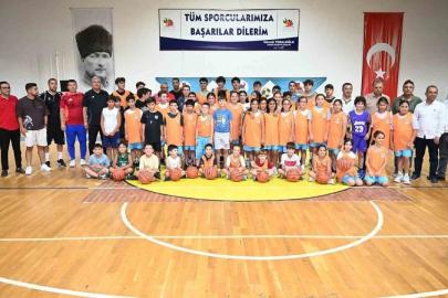 KEMER’DE SPORLA BÜYÜYEN NESİLLER