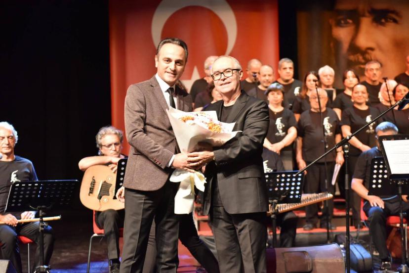 KEPEZ’DE ATATÜRK’ÜN SEVDİĞİ ŞARKILARLA ANMA