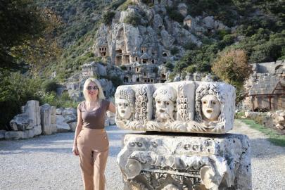 REKTÖR ÖZKAN MYRA ANTİK KENTİ'NDE