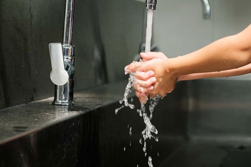 SU TASARRUFUNA YENİ BAKIŞ: TABAKTAKİ SU AYAK İZİNE DİKKAT ÇEKTİLER