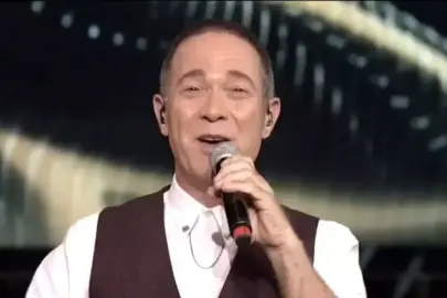 SÜMER EZGÜ’DEN ÖĞRETMENLERE MÜZİKSEL TEŞEKKÜR