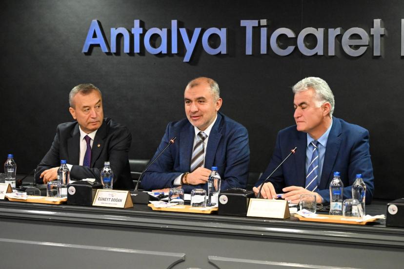 YAŞ SEBZE-MEYVE İHRACATINDA MALİYET KRİZİ