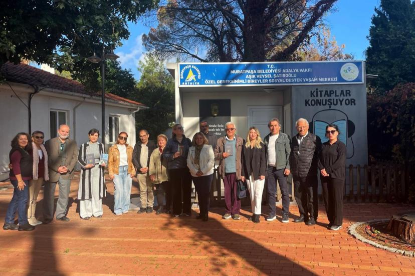 YAZAR VE ŞAİRLERDEN ANLAMLI DESTEK