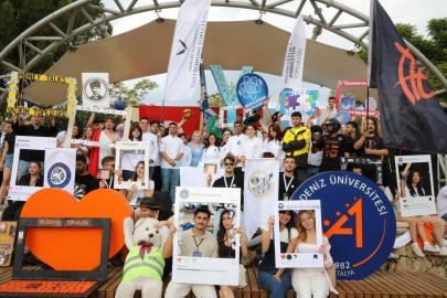 AKDENİZ ÜNİVERSİTESİ YÜKSEKÖĞRETİMDE ZİRVEDE