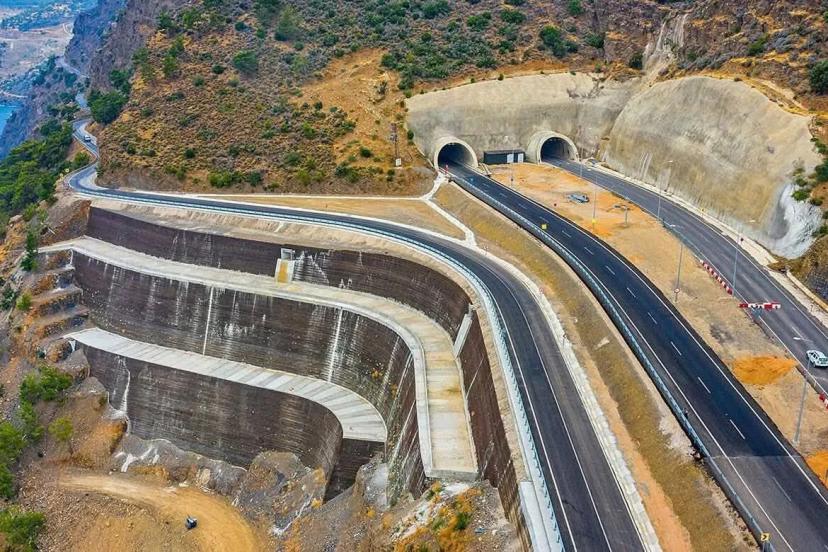 AKDENİZ’İN BİTMEYEN YOLU