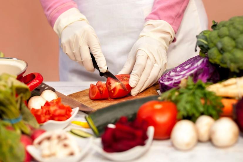 ANTALYA’DAN ÇOK KRİTİK UYARI: GIDA GÜVENLİĞİ ÇÖKTÜ