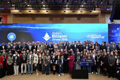 BİLİŞİMİN ZİRVESİ ANTALYA’DA BAŞLADI