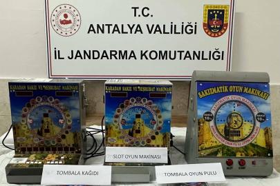 ELMALI’DA KAÇAK KUMAR OPERASYONU: 2 İŞLETMEYE BASKIN