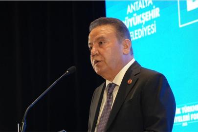 ESKİ BAŞKAN BÖCEK’İN SAĞLIK DURUMU KRİTİKLEŞTİ