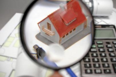 FAİZ İNDİRİMİ KONUT KREDİSİNİ HAREKETLENDİRDİ