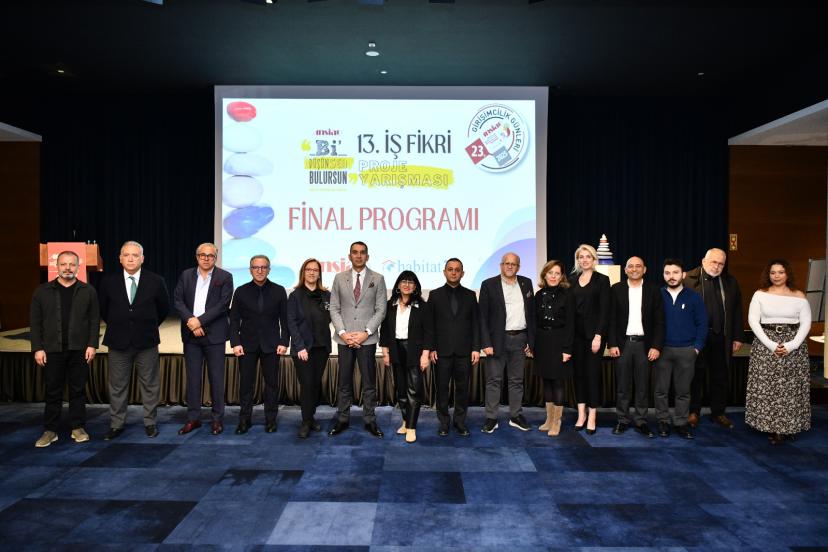 GENÇ GİRİŞİMCİLER ÖDÜLLERLE TAÇLANDI