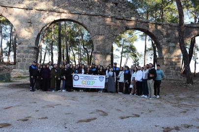 GENÇ YÜREKLER TARİHLE BULUŞTU