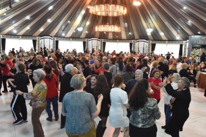 KEPEZ’DEN TAZELENME ÜNİVERSİTESİ ÖĞRENCİLERİNE KADINLAR MATİNESİ