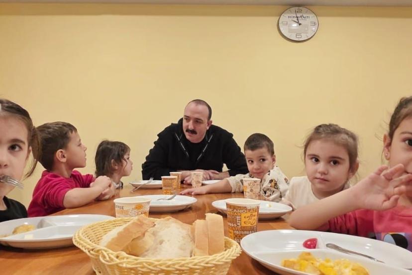 KÜÇÜKLERDEN KOTAN’A SICAK KARŞILAMA