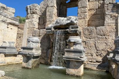 PERGE’DE 1800 YIL SONRA SU MUCİZESİ