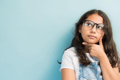 TRT ÇOCUK EBENYEN AKADEMİSİYLE ÇOCUKLAR ZIT ANLAMLI KELİMELERİ ÖĞRENİYOR