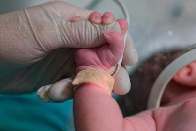 YENİDOĞANLARIN SAĞLIĞI YAPAY ZEKA İLE TAKİP EDİLECEK