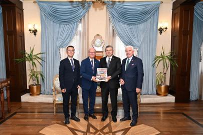 ŞAHİN'DEN TEKELİOĞLU'NA TEBRİK...