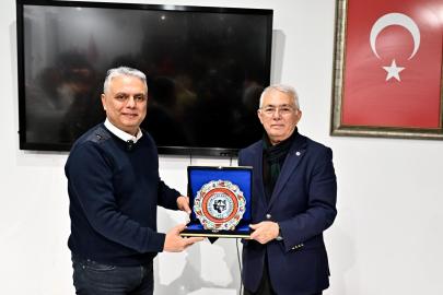 ANAYASA SOHBETİNE YOĞUN İLGİ