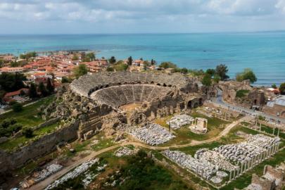 ANTALYA DÖRT MEVSİM KÜLTÜR TURİZMİ MERKEZİ OLUYOR