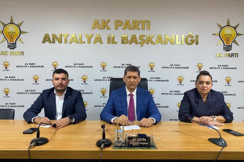 ANTALYA’DA AK PARTİ BÜYÜMESİ SÜRÜYOR