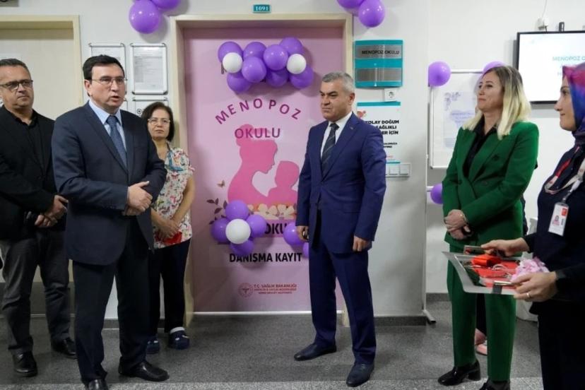 ANTALYA’DA BİR İLK: MENOPOZ OKULU AÇILDI