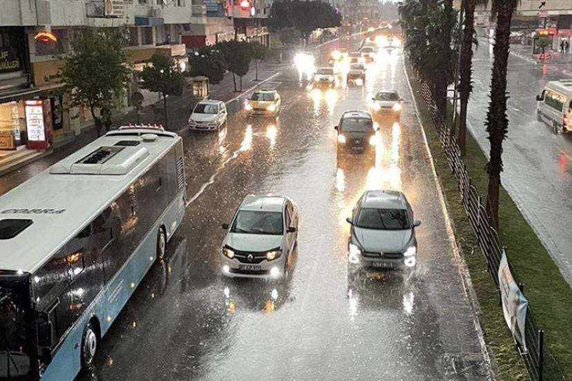 ANTALYA’YA KUVVETLİ YAĞIŞ ALARMI