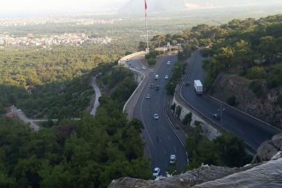 HAYVANAT BAHÇESİNDE TARİHİN İZİ