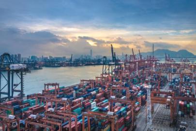 SERBEST BÖLGELERDEN TARİHİ DÖVİZ ATAĞI