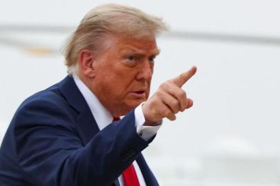 TRUMP’TAN İRAN’A SERT MESAJ: “DEVASA ARMADA YOLDA”