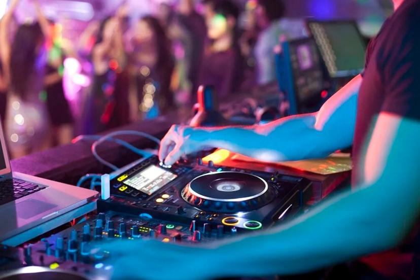 800 YILLIK HAN’DA TEKNO TARTIŞMASI