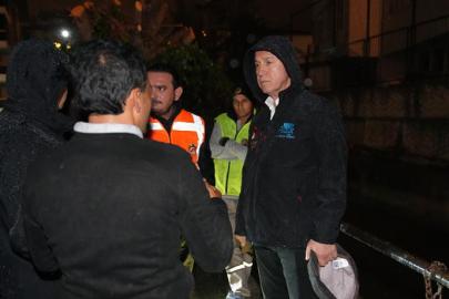 ALANYA MAHALLELERİNDE YAĞIŞ HASARI: BAŞKAN ÖZÇELİK SAHADA