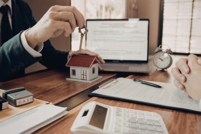 ANTALYA'DA KONUTTA ÇARK DURDU