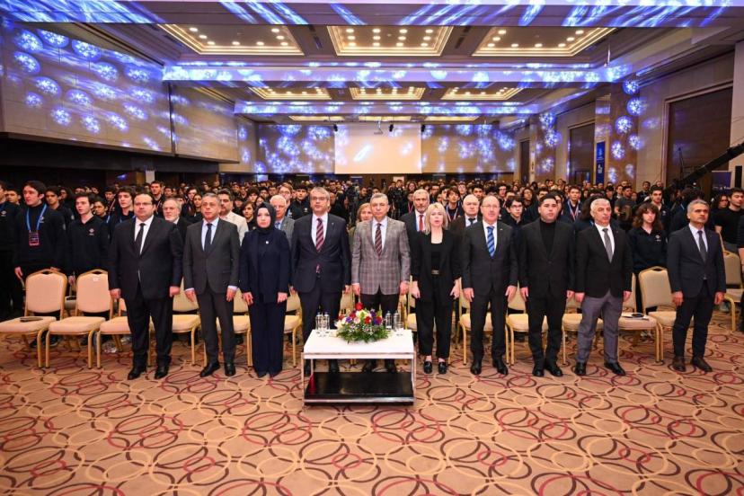 BİLİMİN YILDIZLARI ANTALYA’DA