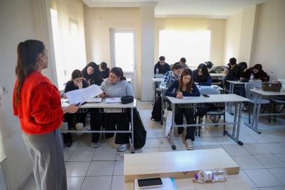 BÜYÜKŞEHİR’DEN GENÇLERE ÜCRETSİZ YKS DESTEĞİ