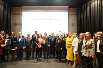 JALE İNAN 2025 ANTALYA YILIN KADINI ÖDÜLÜ SAHİBİNİ BULDU