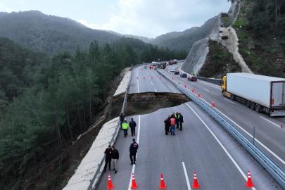 KEMER–KUMLUCA YOLUNDA HEYELAN ALARMI