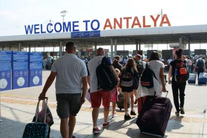 RUSYA’DAN ANTALYA’YA HAFTADA 145 BİN YOLCU BEKLENTİSİ